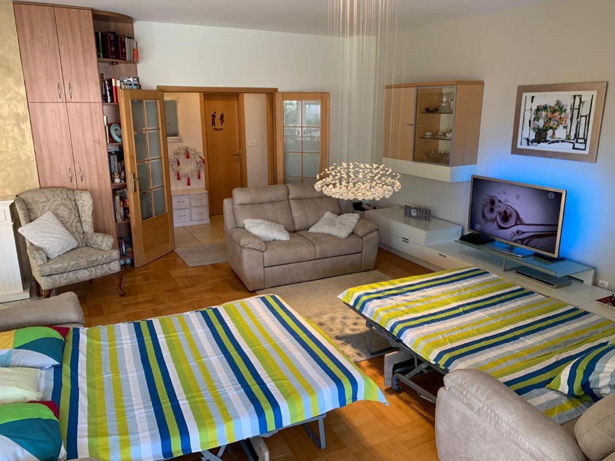Apartment Relax Whit Big Terrace 170M2 Near The Beach Σπλιτ Εξωτερικό φωτογραφία
