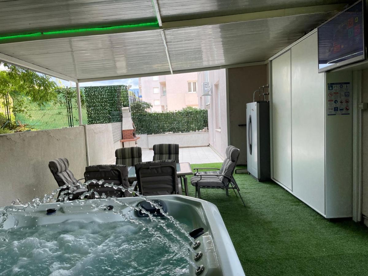 Apartment Relax Whit Big Terrace 170M2 Near The Beach Σπλιτ Εξωτερικό φωτογραφία